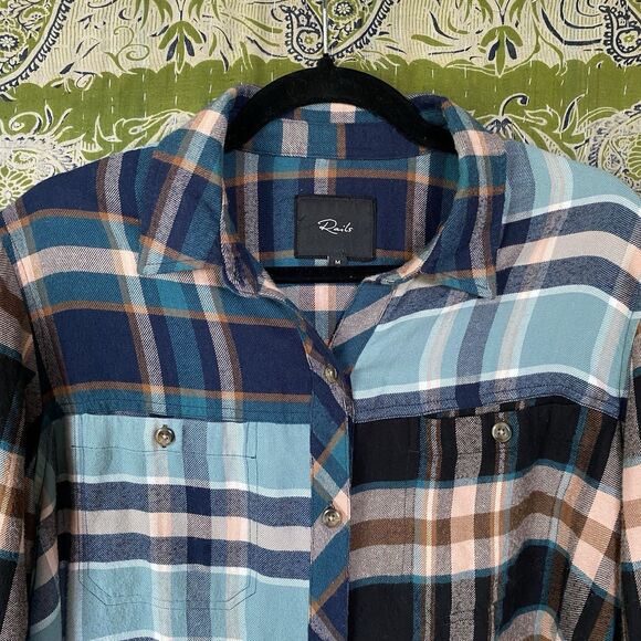 Rails Heathrow Mixed Plaid Brando Button Down Shirt Size Medium - Picture 3 of 16